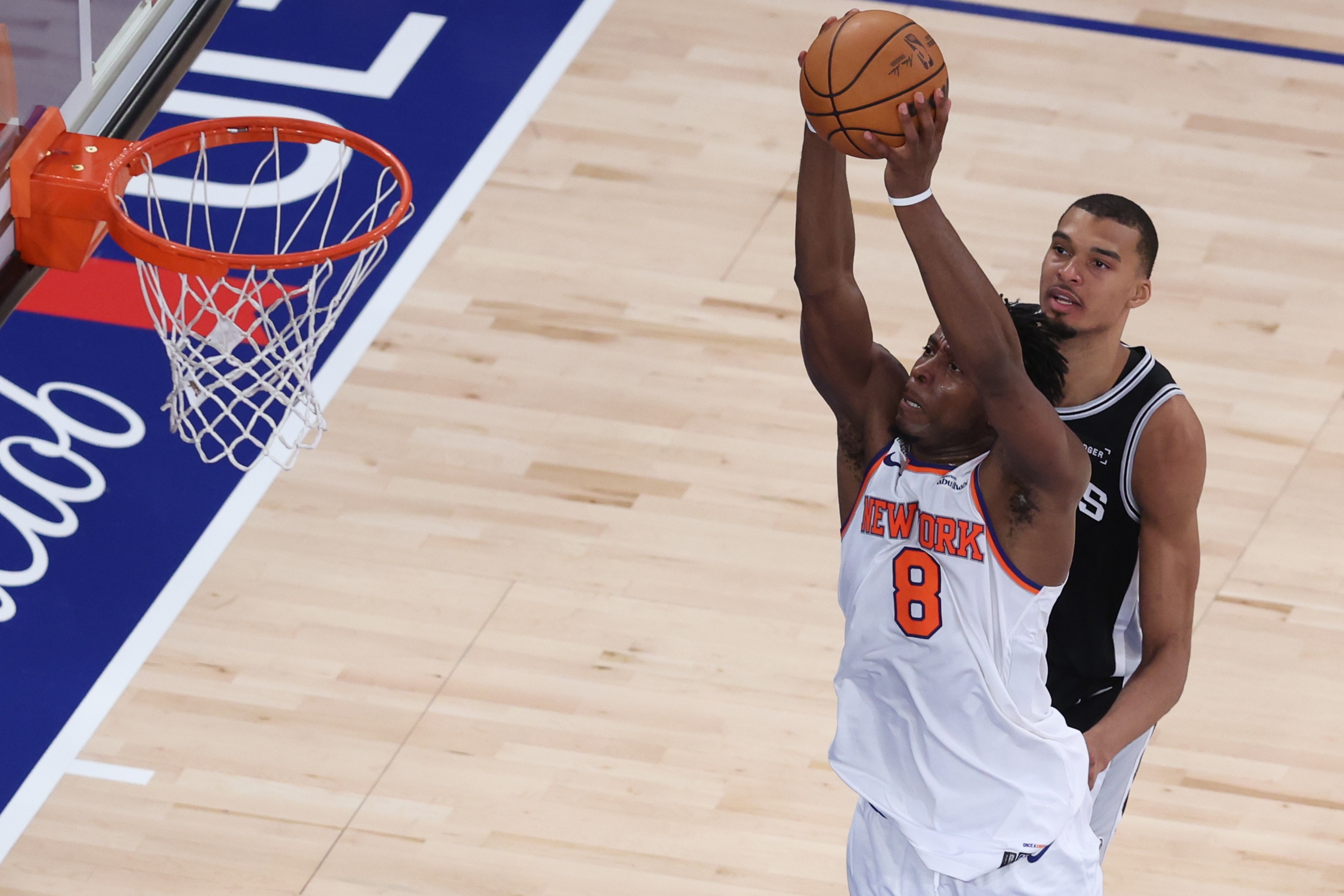 路威:OG是唯一敢不断攻击文班的人 单凭这点就该进FMVP讨论 路威:OG是唯一敢不断攻击文班的人 单凭这点就该进FMVP讨论