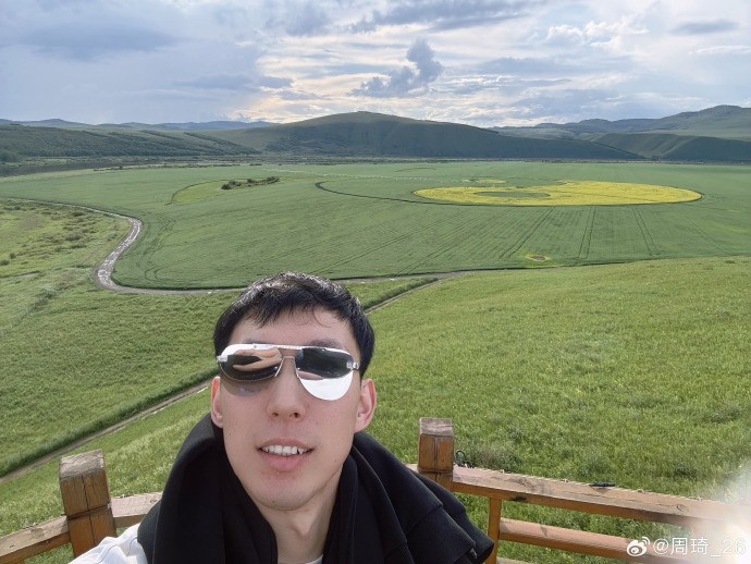 周琦休赛期动态:满洲里游玩晒照,上季季后赛场均2.1盖帽 周琦休赛期动态:满洲里游玩晒照,上季季后赛场均2.1盖帽