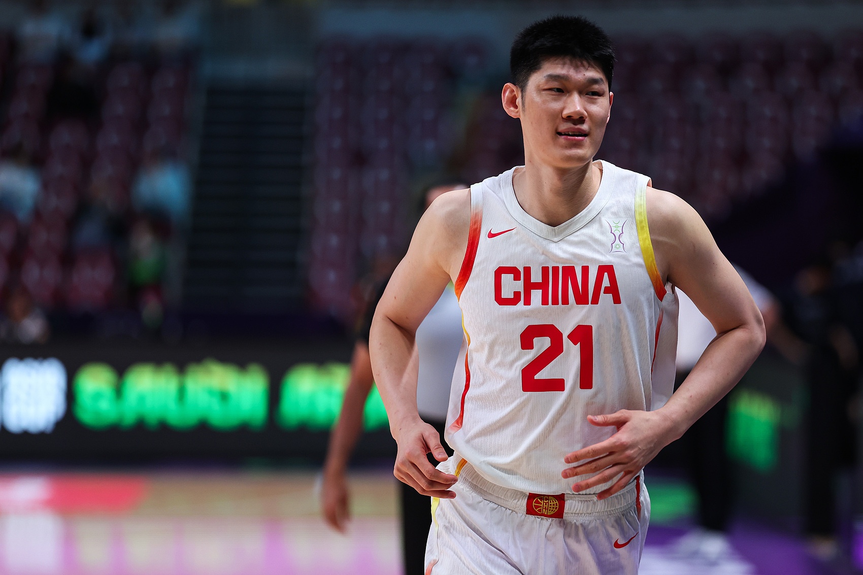 郭艾伦:胡金秋能防挡拆,中国队沉退战术该调整 郭艾伦:胡金秋能防挡拆,中国队沉退战术该调整