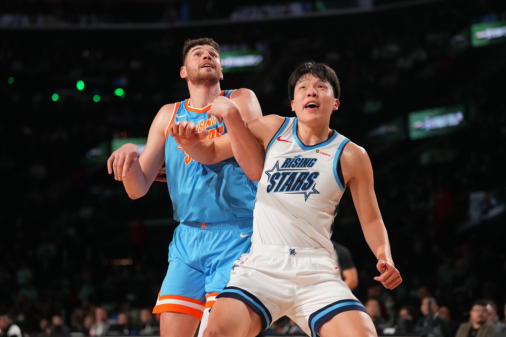 杨瀚森夏联首秀12+9,队记指篮板是立足关键 杨瀚森夏联首秀12+9,队记指篮板是立足关键