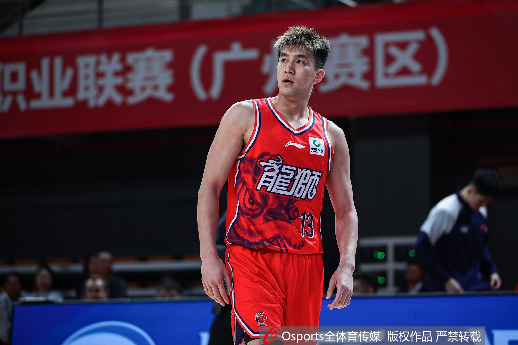 郭艾伦调侃“生死战还得我来” 中国男篮92-74击溃中国台北 郭艾伦调侃“生死战还得我来” 中国男篮92-74击溃中国台北
