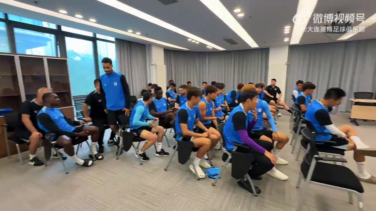 德尔加多租借英博，9号球衣官宣