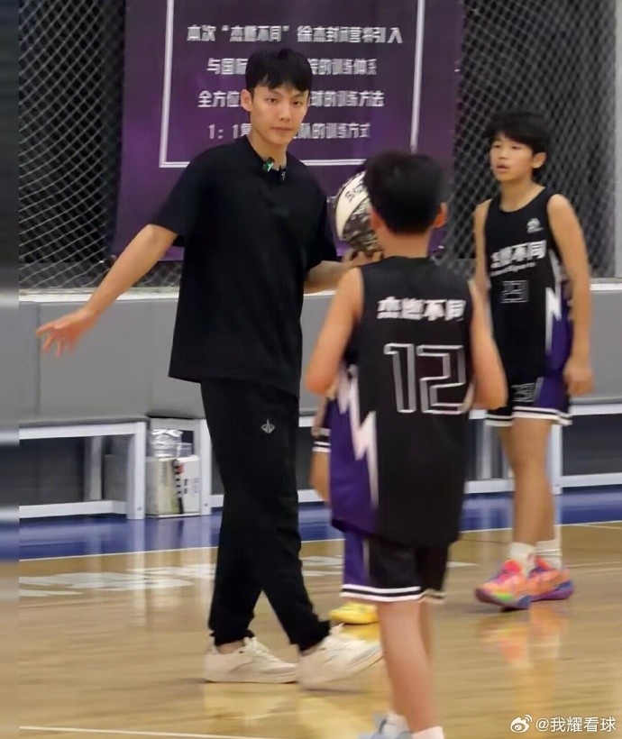 徐杰返穗开办个人训练营 美国特训后亲自下基层教学 徐杰返穗开办个人训练营 美国特训后亲自下基层教学