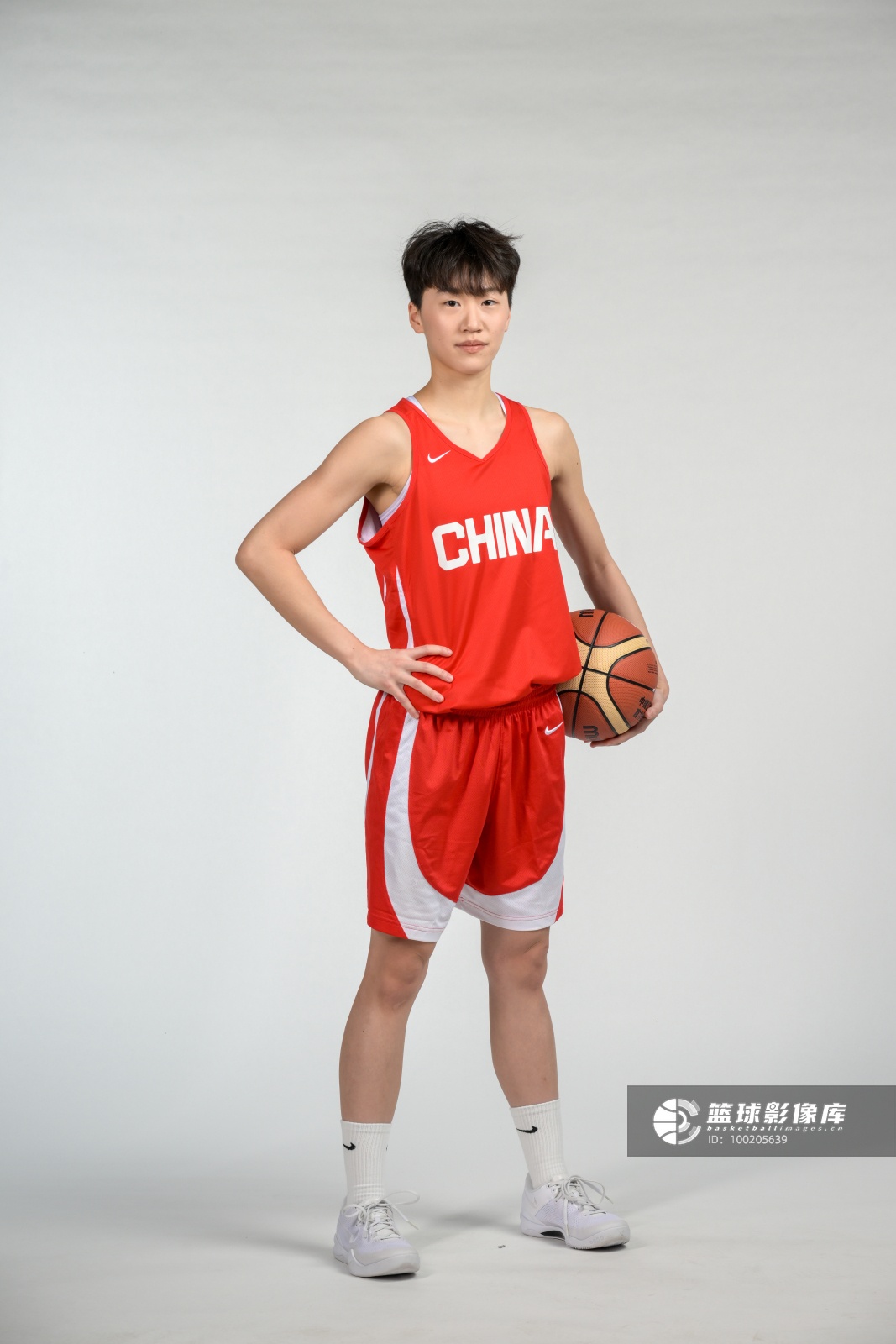 9分钟百分百命中率，冯颖替补砍9分助U17女篮险胜斯洛文尼亚