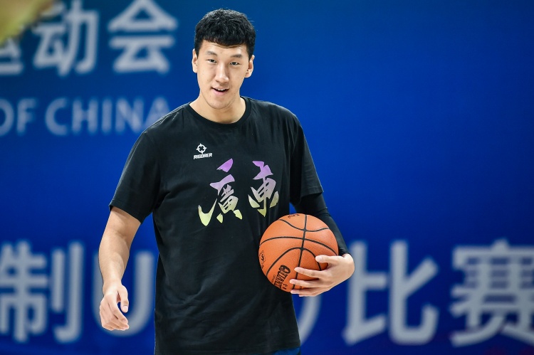 杜润旺3年D类合同签约同曦,广东投射锋线离队 杜润旺3年D类合同签约同曦,广东投射锋线离队