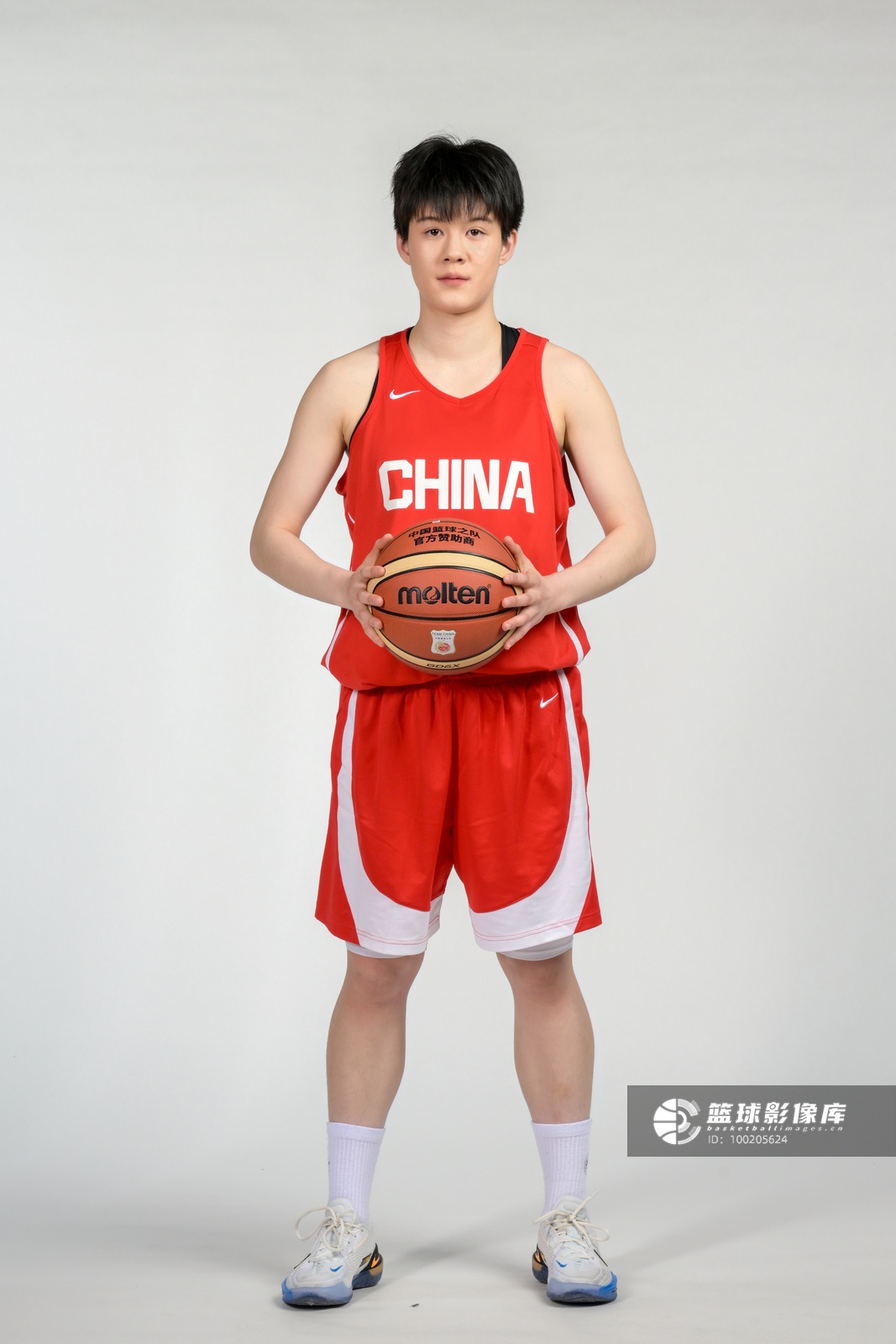 贾驭28分钟9分2助攻零失误 U17女篮1分险胜斯洛文尼亚