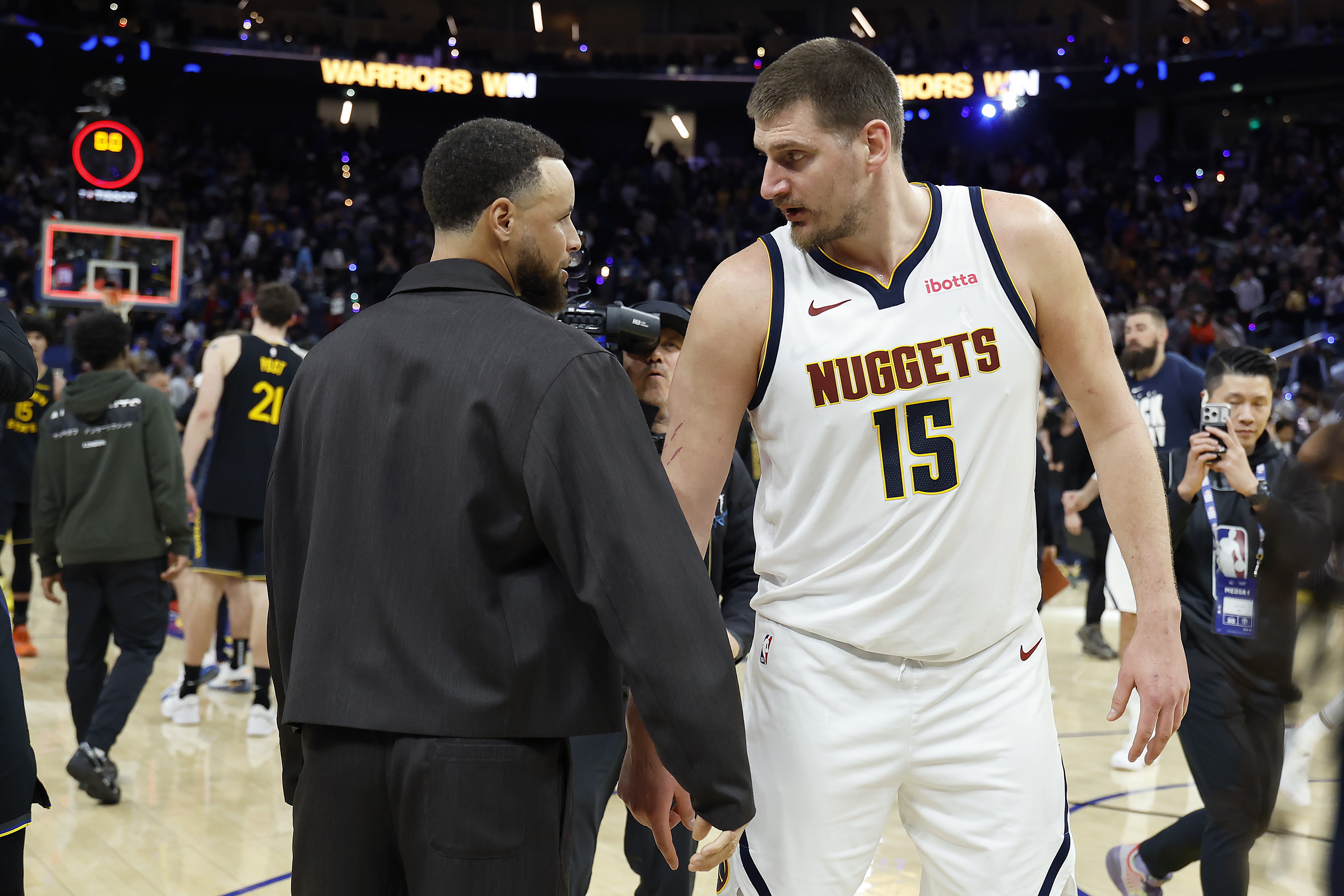 约基奇63.6%力压库里登顶历史真实命中率榜