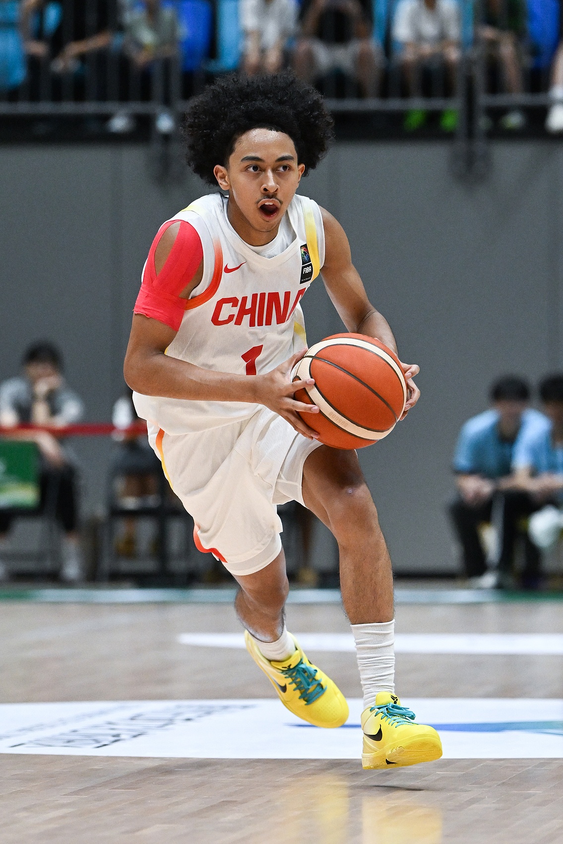 朱正谈U21:轻松应对对抗 目标冲击NBA 朱正谈U21:轻松应对对抗 目标冲击NBA