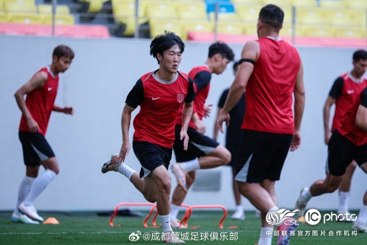 成都蓉城5人轮换迎战国安 阿洛伊西：边路传中需重点防范