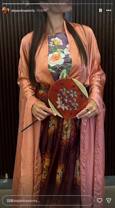 佩德里中国行:女友汉服照发布,苏州无锡友谊赛开球 佩德里中国行:女友汉服照发布,苏州无锡友谊赛开球