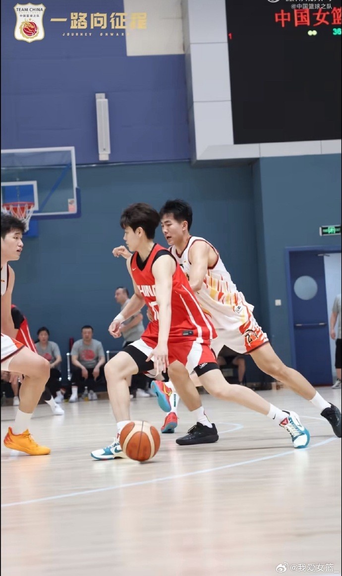 杨舒予陈明伶归队合练 女篮三战尼日利亚名单敲定